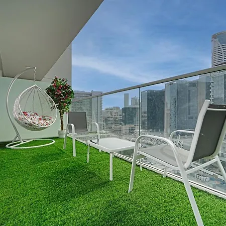 Cozy One Bedroom Apartment With Burj-Khalifa View Dubai Esterno foto