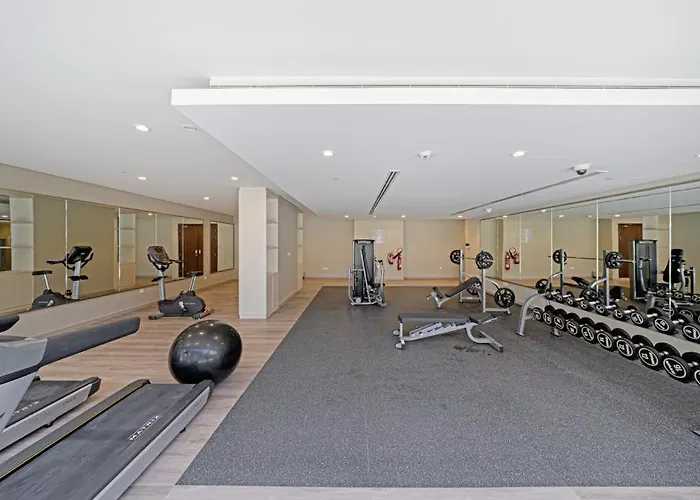 Cozy One Bedroom Apartment With Burj-Khalifa View