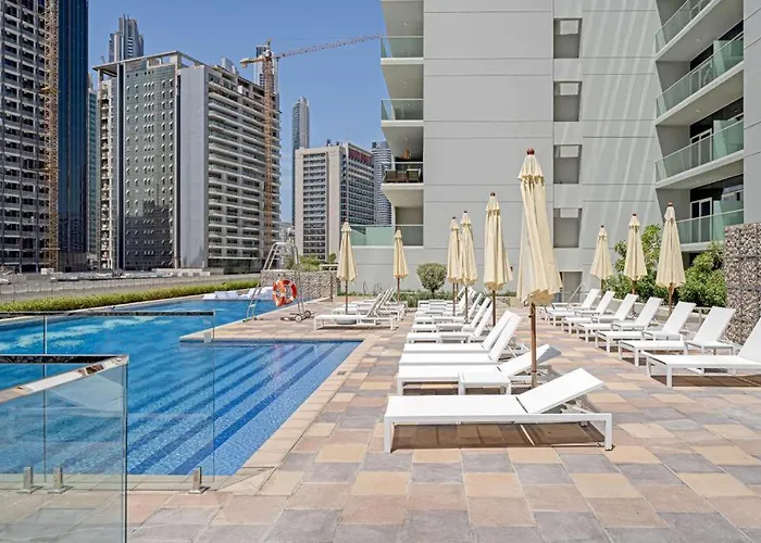 Cozy One Bedroom Apartment With Burj-Khalifa View
